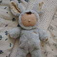 Laad afbeelding in galerijweergave, Lullaby Cozy Dinkum Bunny Pip Smoke