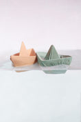 Laad afbeelding in galerijweergave, Oli&Carol_Origami Boats (36)
