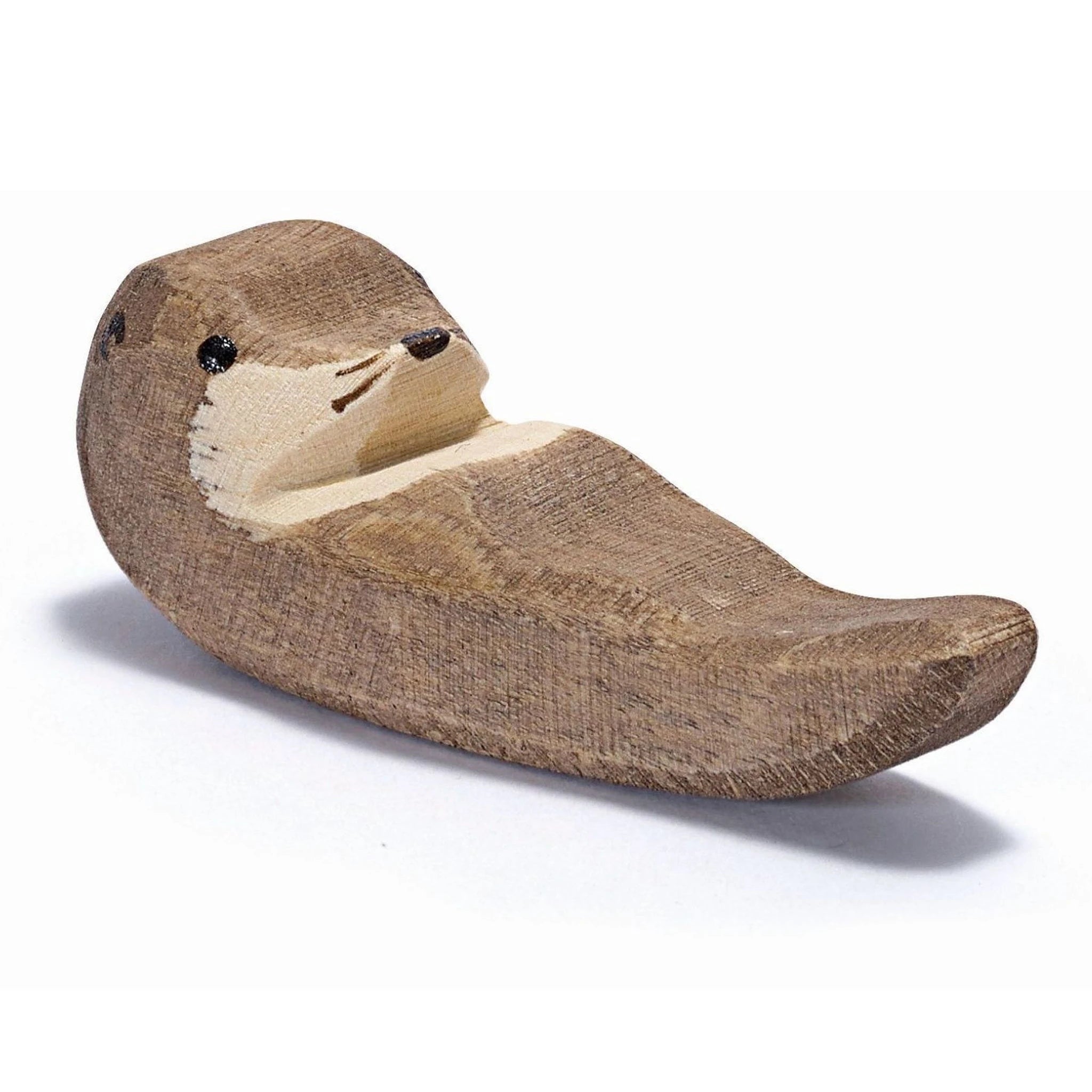 Otter Klein zwemmend