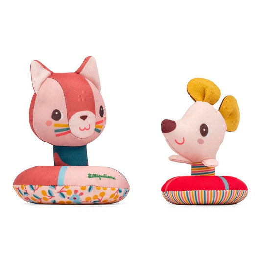 Jeanne en Nina in het water