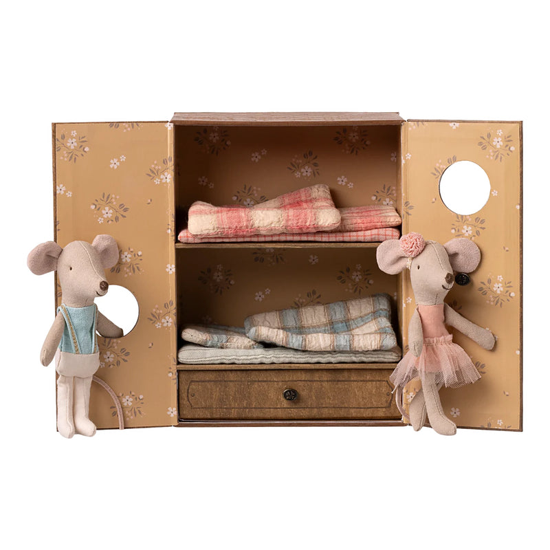 Balletstudio - Kleine Zus en Kleine Broer