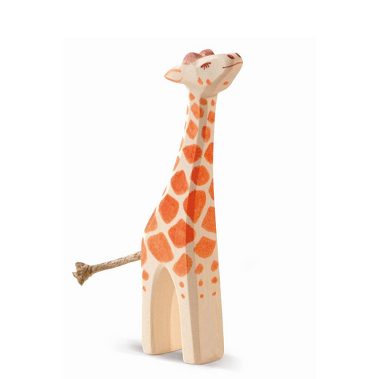 Kleine giraffe klein kop omhoog