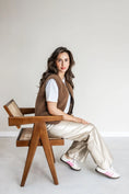 Laad afbeelding in galerijweergave, Bodywarmer Pos Ultra Light Teddy Brown
