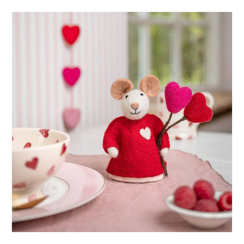 Muis Love is in the Air