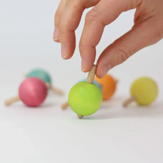Houten pastel spinning tops 6 stuks