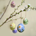 Laad afbeelding in galerijweergave, Hanger Voorjaarsei Margrietjes Blauw
