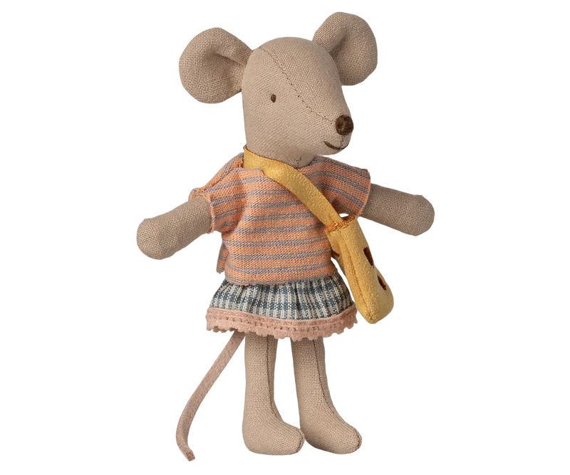 Kleine zus met tas