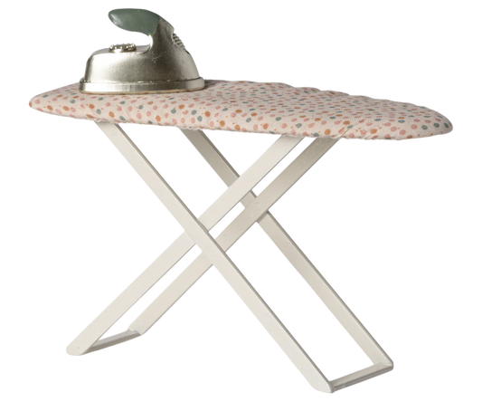 Strijkijzer en Strijkplank