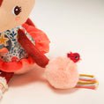 Laad afbeelding in galerijweergave, Lilliputiens - Activiteitenknuffel Stella
