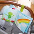 Laad afbeelding in galerijweergave, stoffen-babyboekje-regenboogwereld-haba
