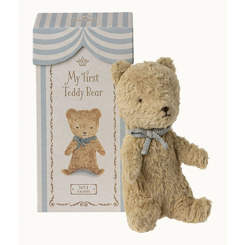 teddy bear sand